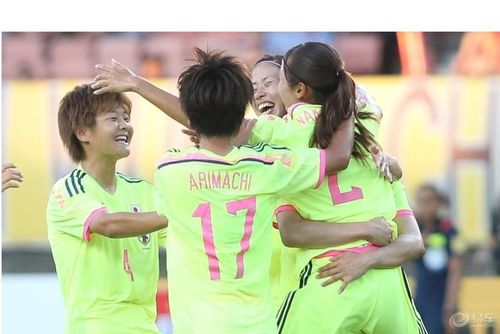 日本vs韩国女足足球
